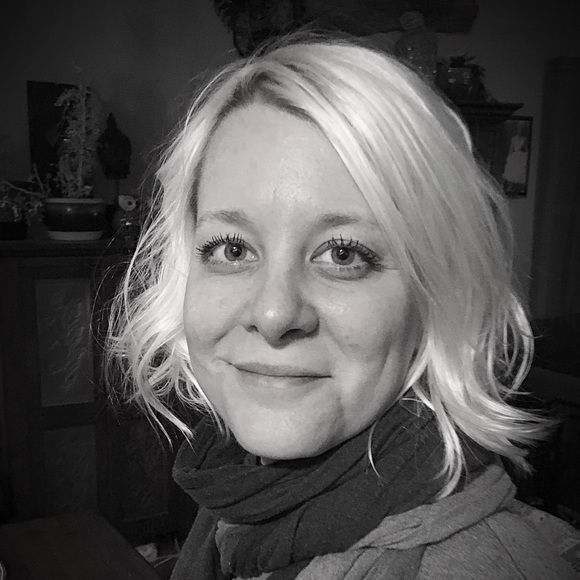 Meet your Posher, Teresea - Picture 1 of 1